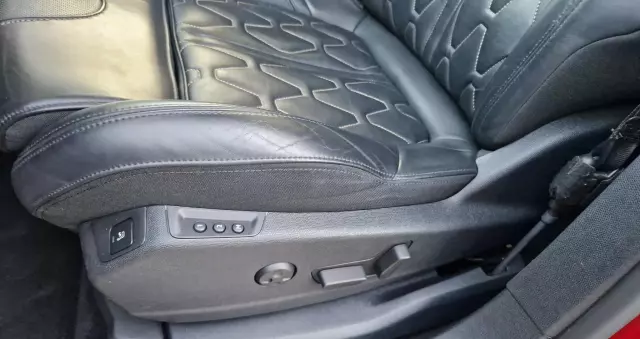 PEUGEOT 3008 BlueHDi 180 Stop & Start EAT8 GT