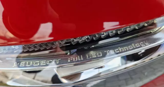 PEUGEOT 3008 BlueHDi 180 Stop & Start EAT8 GT