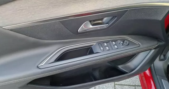 PEUGEOT 3008 BlueHDi 180 Stop & Start EAT8 GT