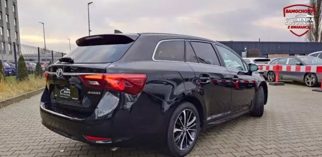 TOYOTA Avensis 