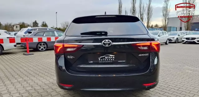 TOYOTA Avensis 