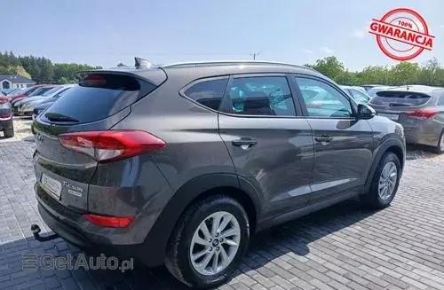 HYUNDAI Tucson 