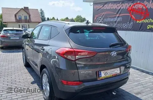 HYUNDAI Tucson 