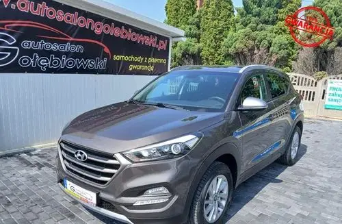 HYUNDAI Tucson 