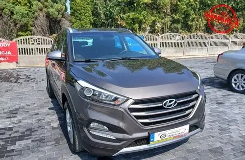 HYUNDAI Tucson 