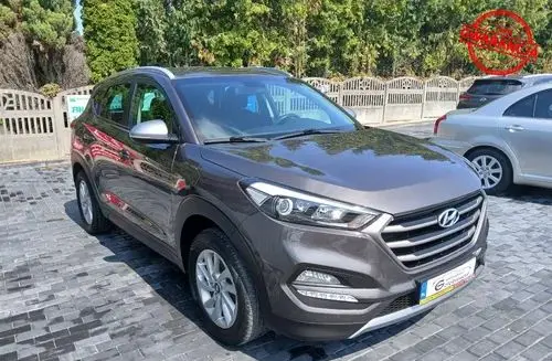 HYUNDAI Tucson 