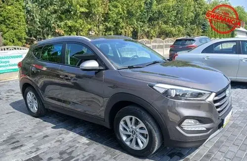 HYUNDAI Tucson 