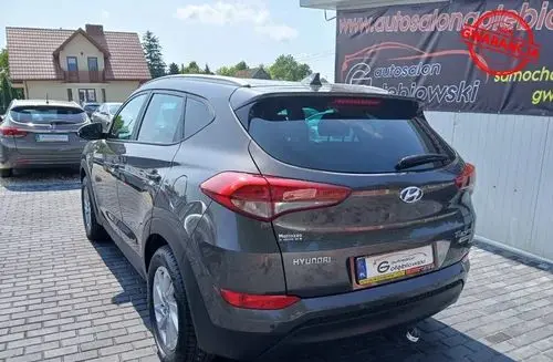 HYUNDAI Tucson 