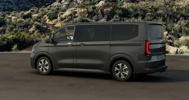 VOLKSWAGEN Caravelle 2.0 TDI L2 4Motion Style