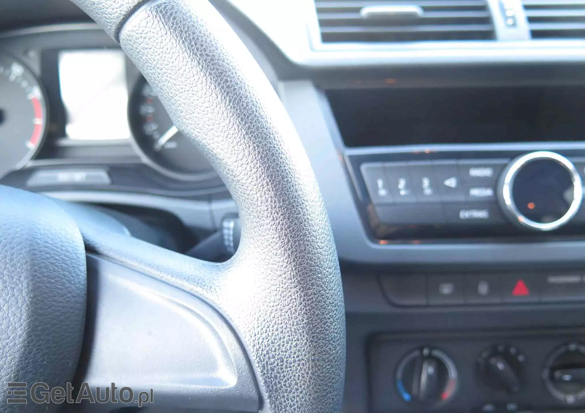 SKODA Fabia 1.2 TSI Active