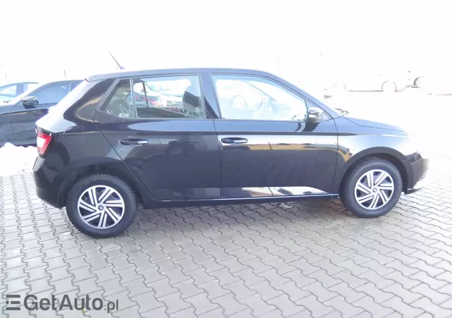 SKODA Fabia 1.2 TSI Active