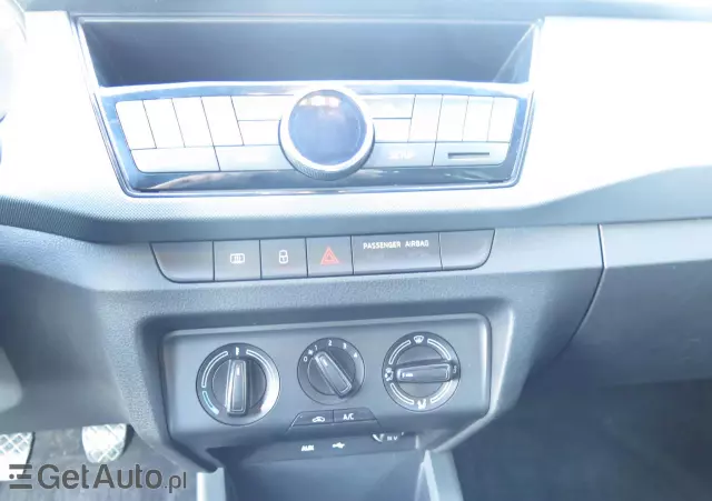 SKODA Fabia 1.2 TSI Active