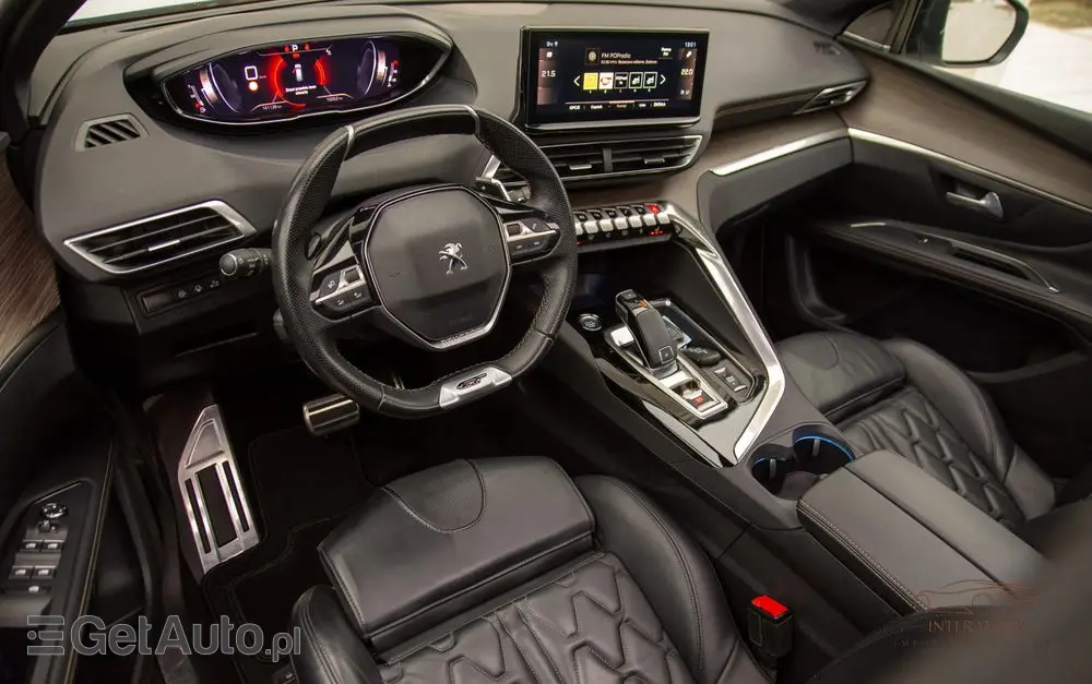 PEUGEOT 5008 1.6 PureTech GT Pack S&S EAT8