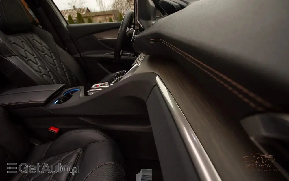 PEUGEOT 5008 1.6 PureTech GT Pack S&S EAT8