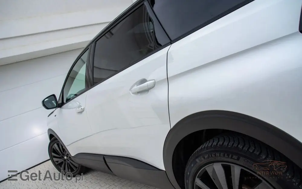 PEUGEOT 5008 1.6 PureTech GT Pack S&S EAT8