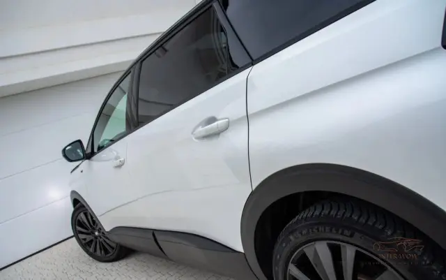 PEUGEOT 5008 1.6 PureTech GT Pack S&S EAT8