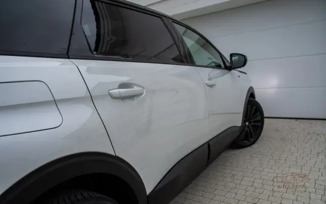PEUGEOT 5008 1.6 PureTech GT Pack S&S EAT8