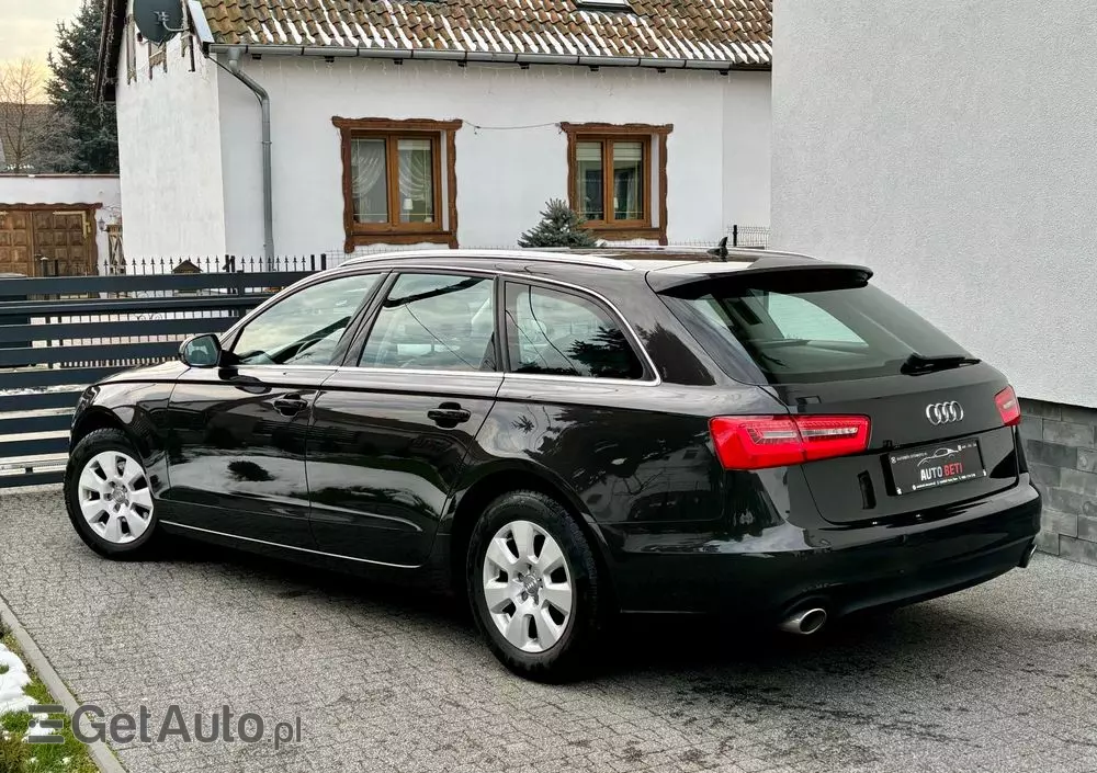 AUDI A6 Avant 2.0 TDI Ultra DPF S tronic