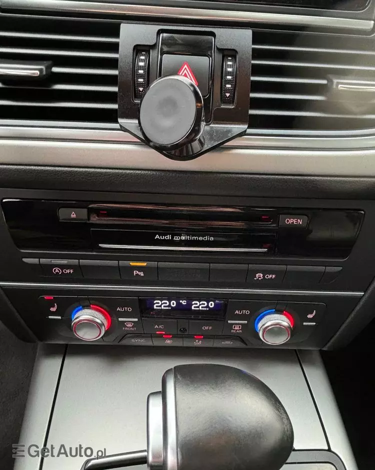 AUDI A6 Avant 2.0 TDI Ultra DPF S tronic