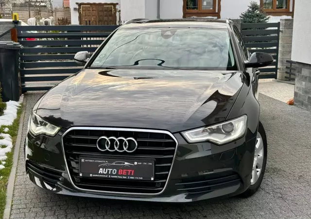 AUDI A6 Avant 2.0 TDI Ultra DPF S tronic