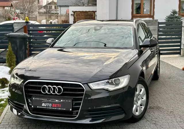 AUDI A6 Avant 2.0 TDI Ultra DPF S tronic