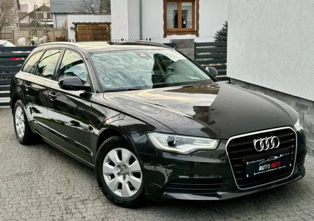 AUDI A6 Avant 2.0 TDI Ultra DPF S tronic