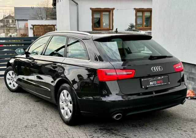 AUDI A6 Avant 2.0 TDI Ultra DPF S tronic