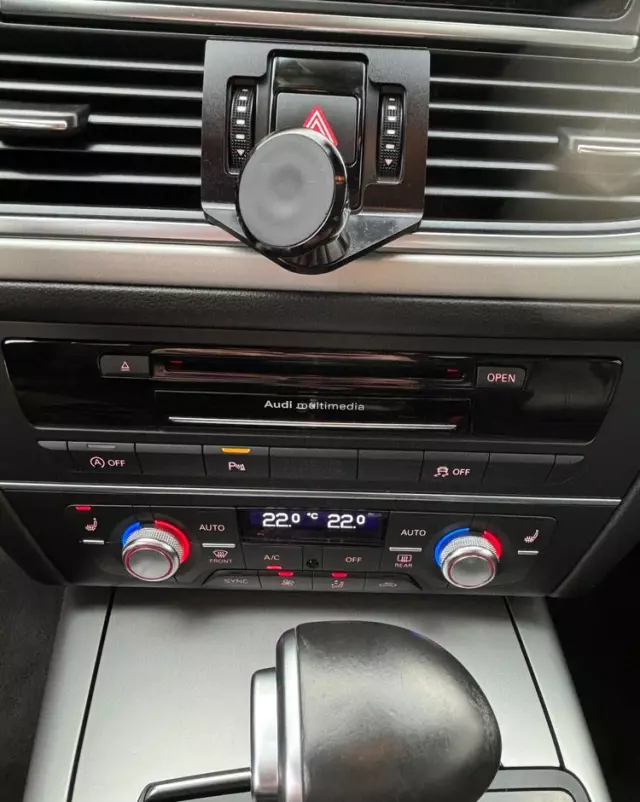 AUDI A6 Avant 2.0 TDI Ultra DPF S tronic