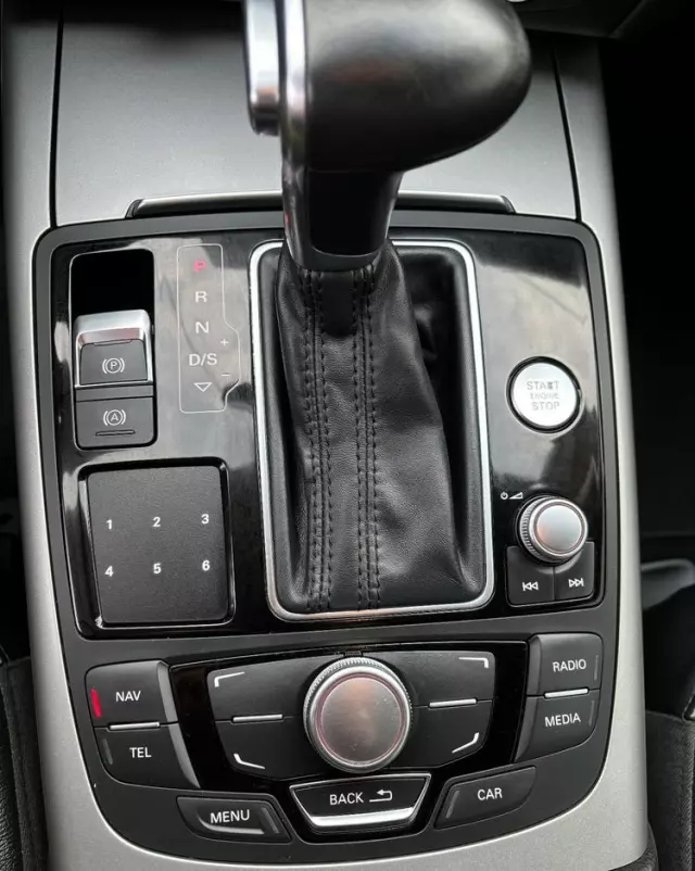 AUDI A6 Avant 2.0 TDI Ultra DPF S tronic