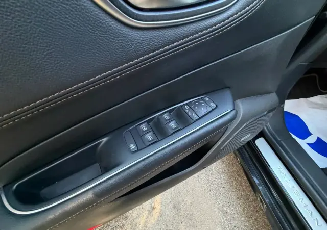 RENAULT Talisman 2.0 Blue dCi Initiale Paris EDC