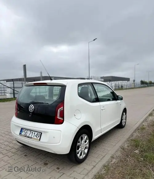 VOLKSWAGEN Up! 