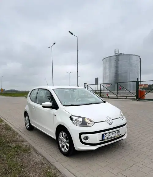 VOLKSWAGEN Up! 