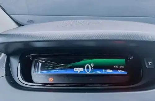 RENAULT Zoe 