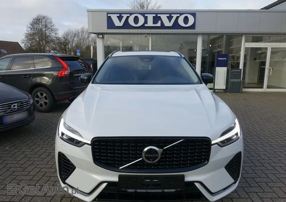 VOLVO XC 60 T6 AWD Recharge Plus Dark