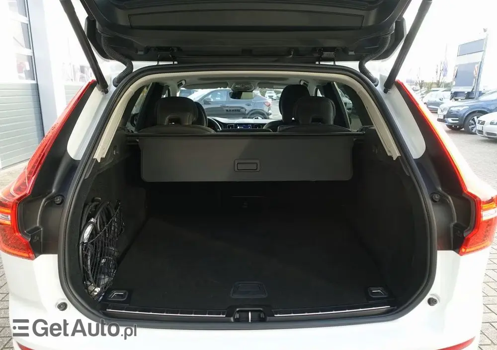 VOLVO XC 60 T6 AWD Recharge Plus Dark