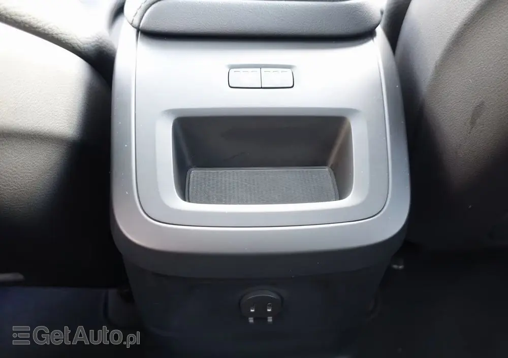 VOLVO XC 60 T6 AWD Recharge Plus Dark