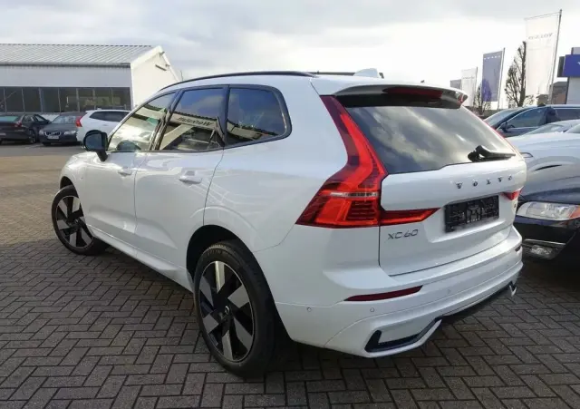VOLVO XC 60 T6 AWD Recharge Plus Dark