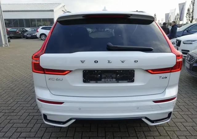 VOLVO XC 60 T6 AWD Recharge Plus Dark