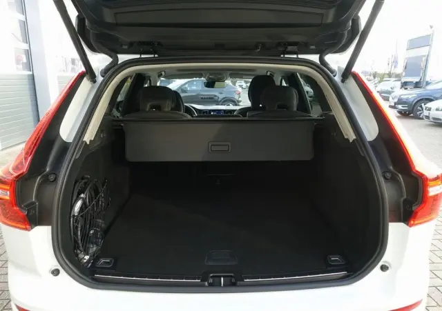 VOLVO XC 60 T6 AWD Recharge Plus Dark