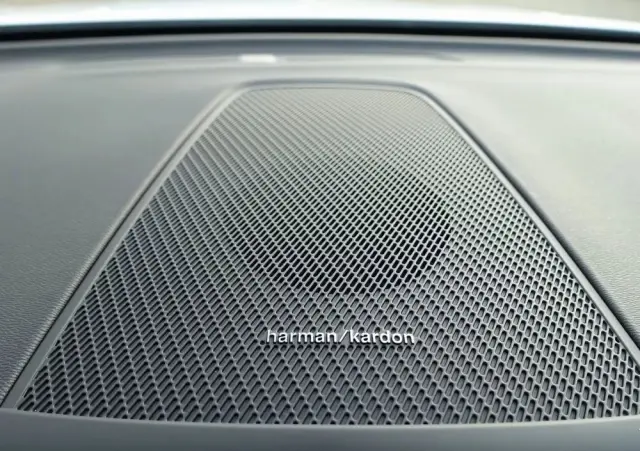 VOLVO XC 60 T6 AWD Recharge Plus Dark