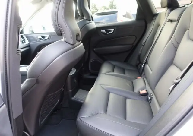 VOLVO XC 60 T6 AWD Recharge Plus Dark