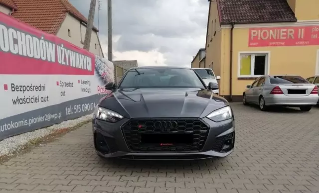 AUDI S5 