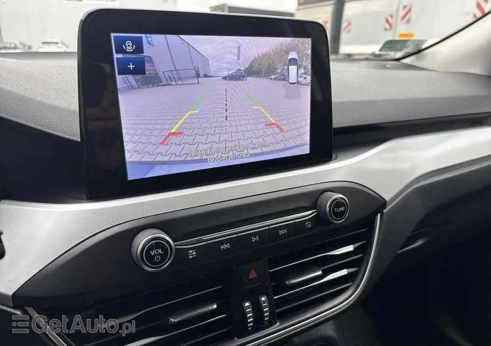 FORD Focus 1.5 EcoBlue SCR Connected