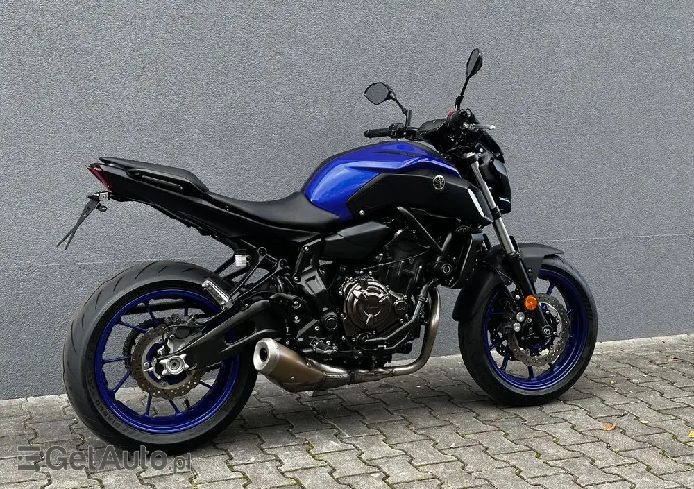 YAMAHA MT 