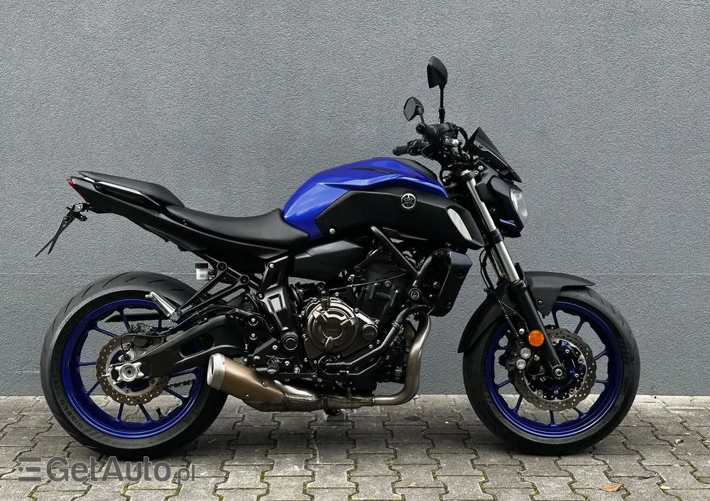 YAMAHA MT 