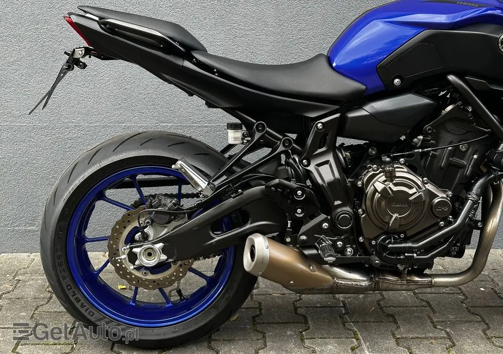 YAMAHA MT 