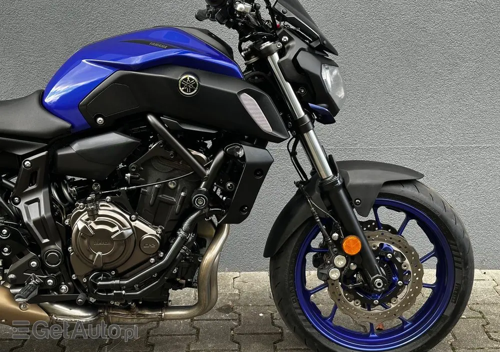 YAMAHA MT 