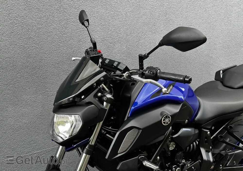 YAMAHA MT 