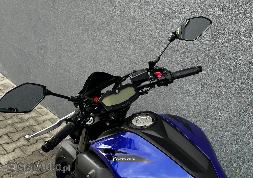 YAMAHA MT 