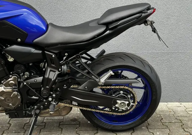 YAMAHA MT 